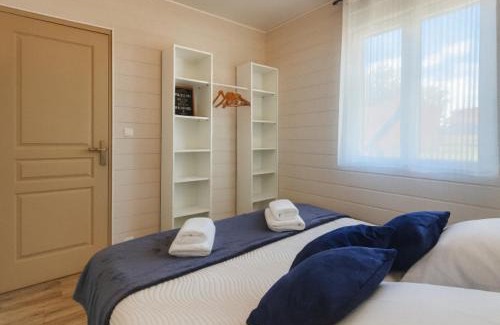Rouvray (Cote-d'Or) Other | Chalet Charmant à Louer pour 4-6 Personnes dans le Morvan Rouvray 21 avec SPA