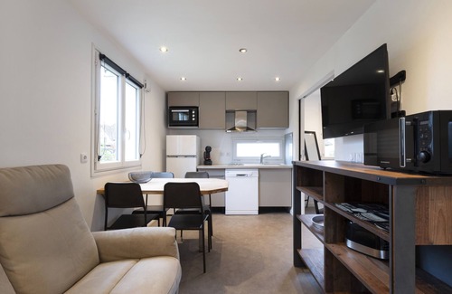 Vittel Ski Chalet | Chalet de Romy : Charming 2 bedroom chalet (with terrace and air conditioning)