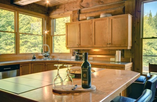 Lac Superieur Village Cottage | Chalet du boisé # 055
