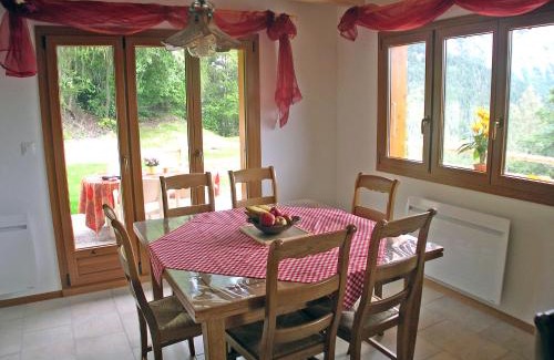 Chamoson Ski Chalet | Chalet Escapade by Interhome