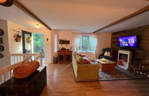 Chertsey Ski Chalet | Chalet -Havre au bord de l'eau