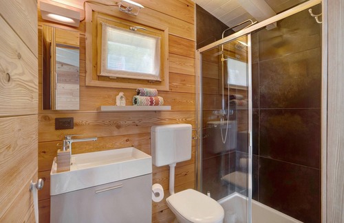 Carcioni Ski Chalet | Chalet il Fienile with Shared Pool, Shared Garden & Wi-Fi