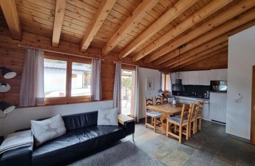 Malix Apartment | Chalet in Brambrüesch near Malix and Lenzerheide