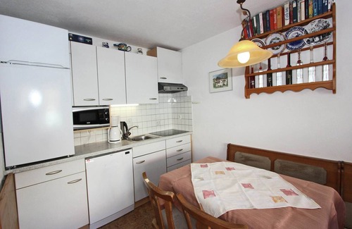 Kapfing Apartment | Chalet in Fügen near Ski Lift Spieljoch