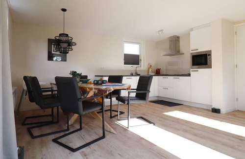 Sint Nicolaasga House | Chalet in Friesland near Large Lakes