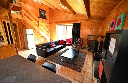 Noiseux House | Chalet in Noiseux with Sauna & Whirlpool