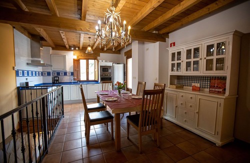 Tobera Ski Chalet | Chalet in Toba near Montes Obarenes Park