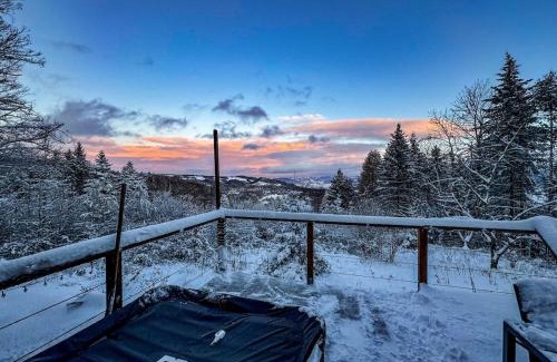 Boecourt Ski Chalet | Chalet isolé avec jacuzzi et vue panoramique
