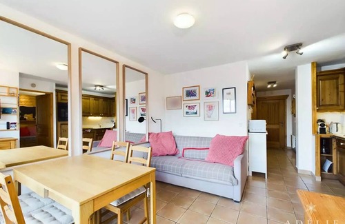 Les Eucherts Apartment | Chalet Les Eucherts - Tastefully decorated apartment with free WiFi
