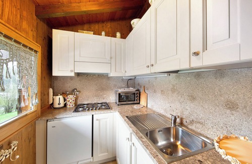 Forno di Zoldo Ski Chalet | Chalet 'Orserose I Fer Da Stir' with Mountain View, Shared Terrace and Wi-Fi