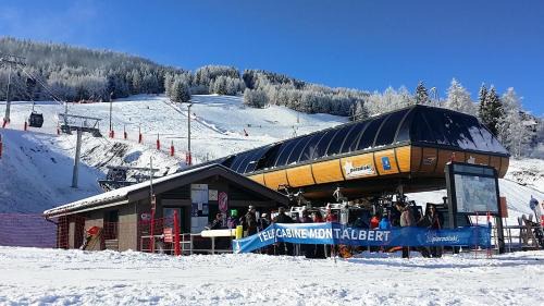 Montalbert Ski Chalet | Chalet Phoenix