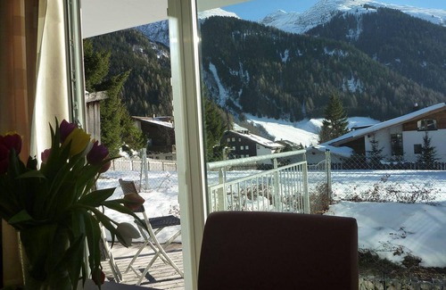 Sankt Anton am Arlberg Apartment | Chalet Schloßkopf FeWo Rendl - Chalet Schloßkopf "Rendl"