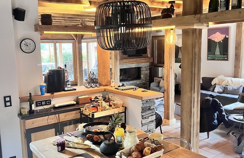 Bourg-Saint-Maurice Ski Chalet | Chalet Savoyard D'exception Avec Piscine Chauffée