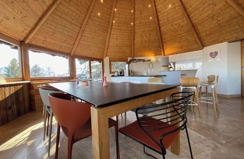 Chamoson House | Chalet sleeps 12 - exceptional view - close to the slopes and thermal baths
