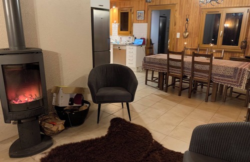 Verchaix Ski Chalet | Chalet With 3 Bedrooms Near Samoens. Spectacular Views.