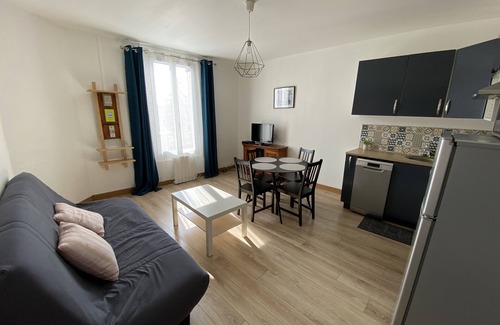 Fresnes Apartment | Chaleureux Appartement T2 à Proximité de Paris, Orly et Rungis