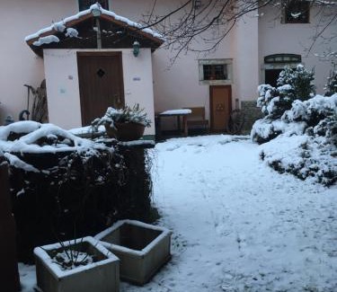 Domazlice District House | Chalupa Hyršov