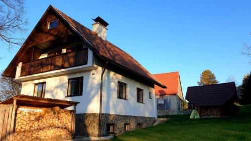 Cicmany House | Chalupa Nad Lipou - Čičmany, turistika, sauna, krb