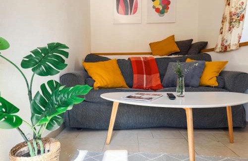 Varvazov House | Chalupa s vlastním koupáním a rozlehlou zahradou