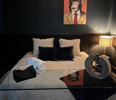 Souvigny Bed & Breakfast | Chambre élégante avec terrasse
