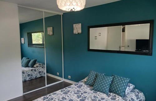 Offemont House | Chambre calme à la limite de Belfort, maison avec jardin proche du stade, du skatepark et de la rivière