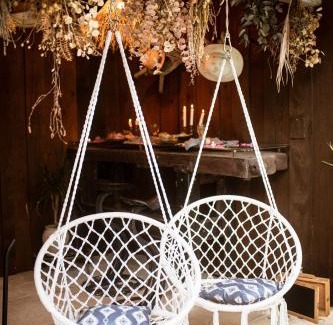 Lay Bed & Breakfast | Chambre d'hôte de charme piscine et jacuzzi privatisable, manoir, 1h Lyon