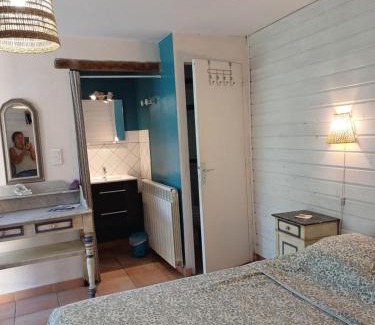 Ongles Bed & Breakfast | chambre dans ferme provençale