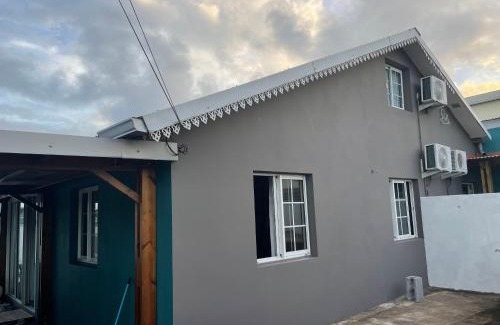 Saint-Andre House | Chambre dans notre villa avec piscine