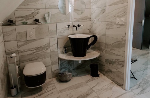 Saint-Hilaire-de-Brethmas House | Chambres d'hotes Il Piccolo Castello