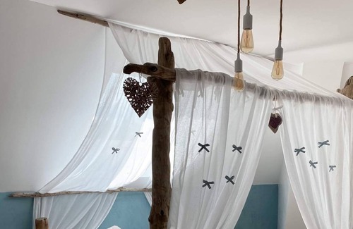 Saint-Hilaire-de-Brethmas House | Chambres d'hotes Il Piccolo Castello