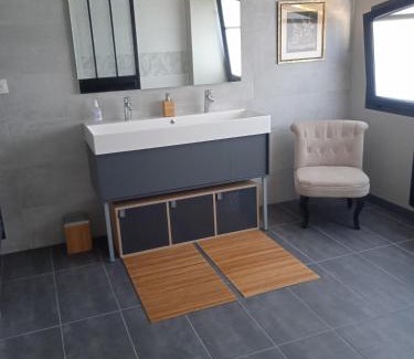 Vernouillet Bed & Breakfast | Chambres d'hôtes dans maison contemporaine