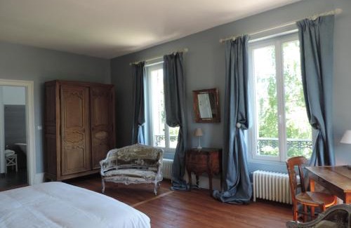 Guiseniers Bed & Breakfast | Chambres d'Hôtes de la Bucaille