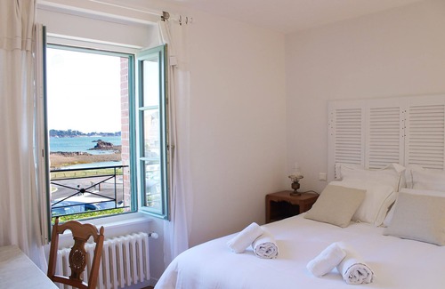 Ploubazlanec House | Chambres d'hôtes face à Bréhat