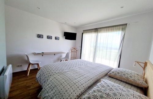 Servant Bed & Breakfast | Chambres d'hôtes La Ganivelle