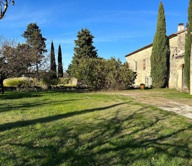Espeluche Bed & Breakfast | Chambres d'hôtes - Le Mas du Colombeyras