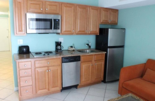 Cents Apartment | Champagne Island Apt