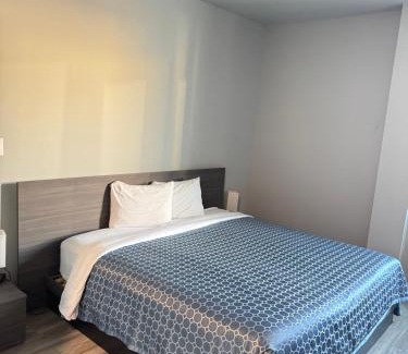 Shepherd Hotel | Champion Inn - Shepherd