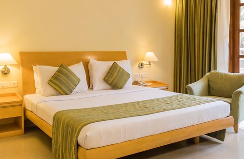 Dona Paula Resort | Chances Resort and Casino An Indy Resort