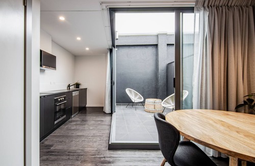 Launceston CBD Apartment | Change Overnight
