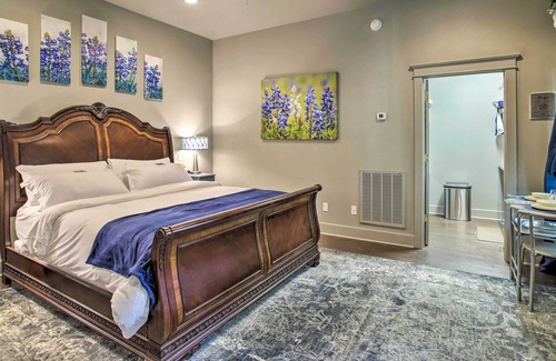 Chappell Hill Cottage | Chappell Hill Casita w/ Great Outdoor Space!