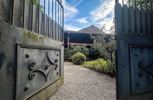 Charnay-les-Macon House | Character house near vineyards, Le Clos de Laly