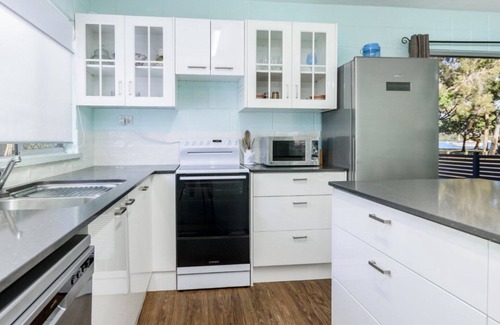 Bongaree Apartment | Charm and Comfort on Bribie