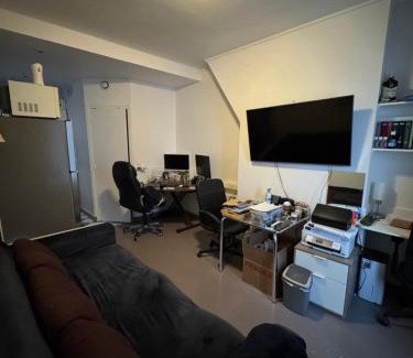 Belleville Apartment | Charmant 2P Paris - Haut Parc Belleville