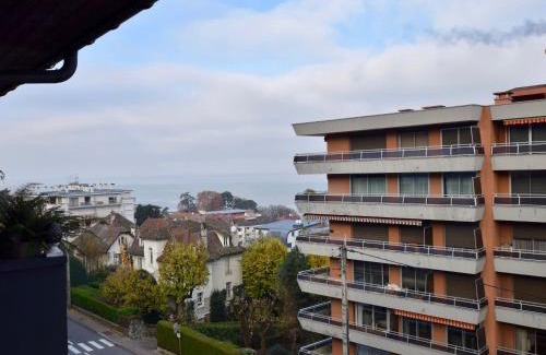 Evian-les-Bains Apartment | Charmant appartement proche du lac avec Wi-Fi et parking à Évian-les-Bains - FR-1-498-96