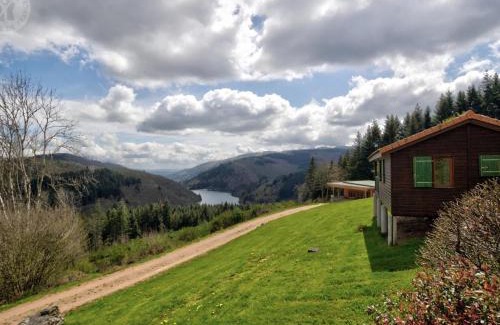 Les Noes House | Charmant chalet en pleine nature avec terrasse privée et animaux acceptés - FR-1-496-241