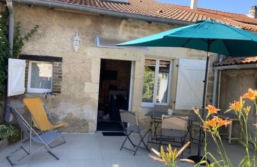 Buxieres-sous-les-Cotes House | Charmant gîte avec terrasse près du Lac de Madine, idéal pour 2 à 4 personnes - FR-1-585-90