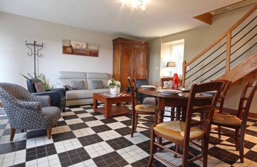 Antoigny House | Charmante maison avec jardin, proche Bagnoles de l'Orne - FR-1-497-14