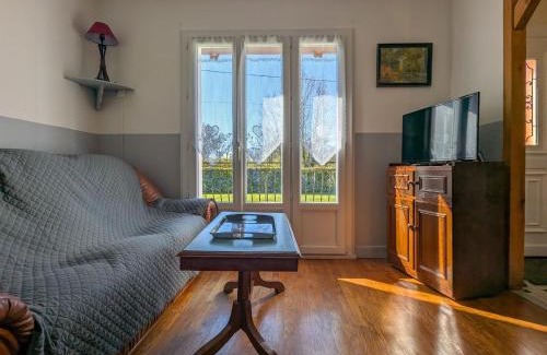 Montipouret House | Charmante maison rénovée avec jardins à Berry - Proche de Châteauroux et La Châtre - FR-1-591-190