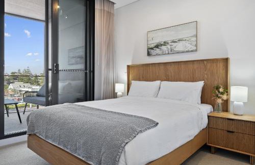 North Fremantle Apartment | Charming 1-Bed with Rooftop Access & Parking