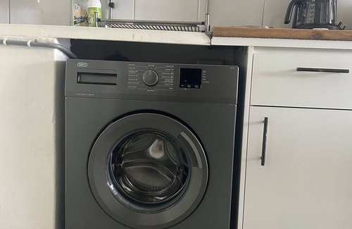 Windhoek Apartment | Charming 1-bedroom apartment with WiFi, AC and pool in enchanting Windhoek